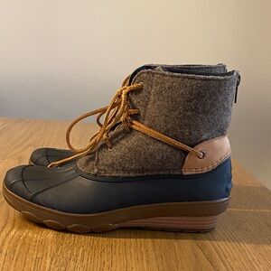 Sperry Women’s Saltwater Tide Wedge Duck Boot